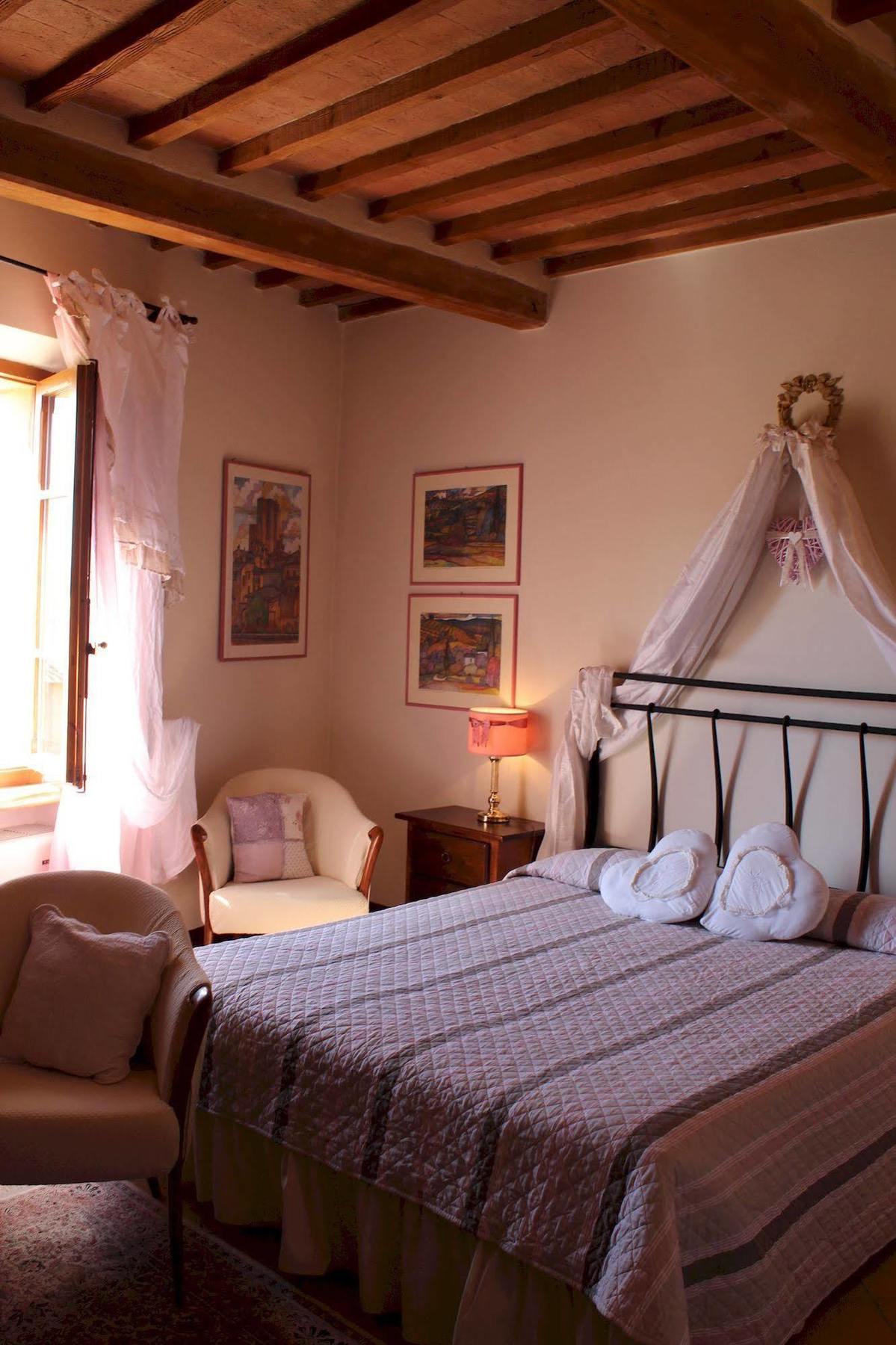 La Mandragola Bed & Breakfast 2*